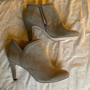 Sole society Roxine bootie mouse grey, never worn